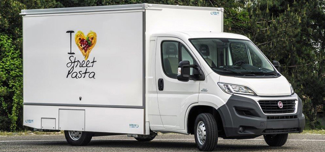 BLOCK-3_640x300_The-Ducato-dropside-body-with-ribbing-and-tarpaulin